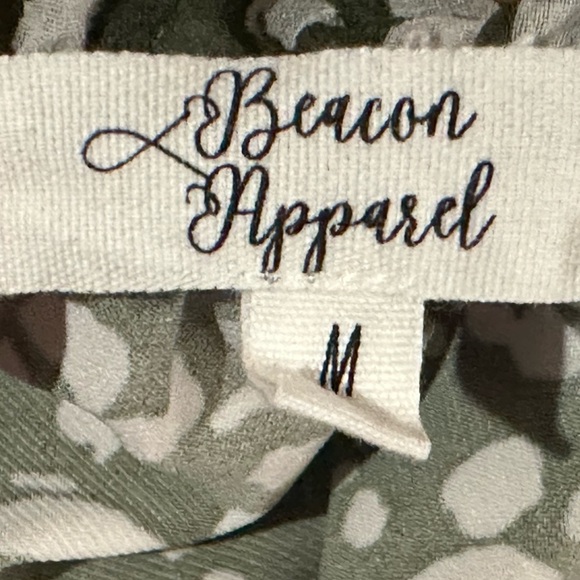 Beacon Flutter Sleeve Ruffled Blouse in Green and White 🌴 - Picture 8 of 10